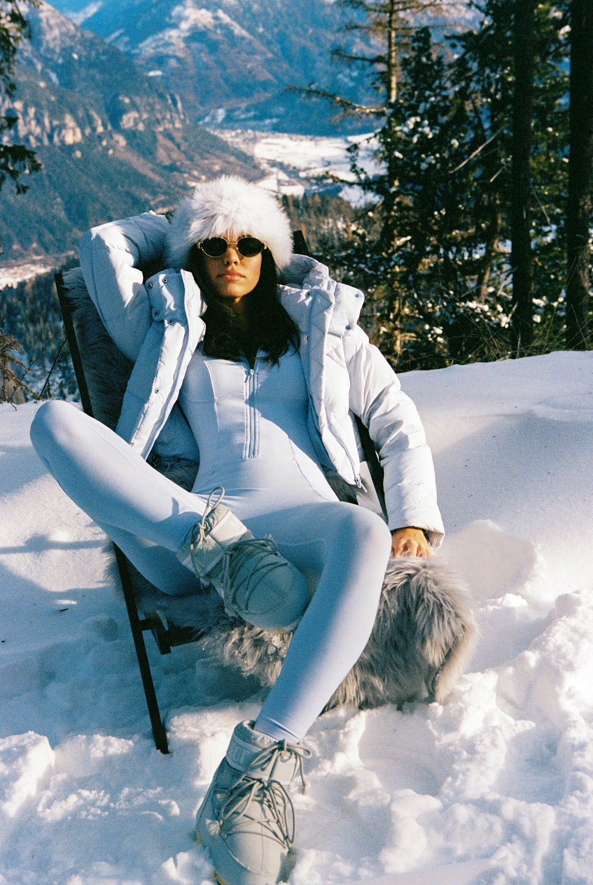 WISKII Cropped Convert Down Jacket